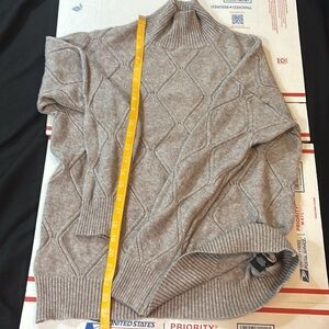 METRIC KNITS TURTLE NECK SWEATER SUPER SOFT